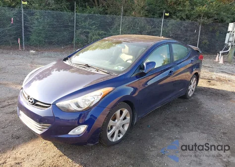 2013 Hyundai Elantra Gls/Limited z USA, uszkodzony, nr VIN 5NPDH4AE3DH299200